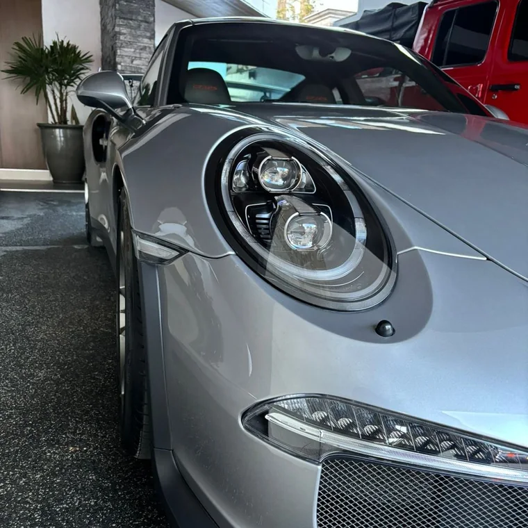 Porsche 911 detallado por CRG